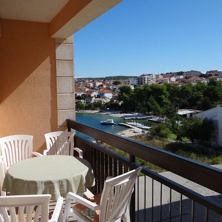 Vila Lola Apartmani Trogir Exteriör bild