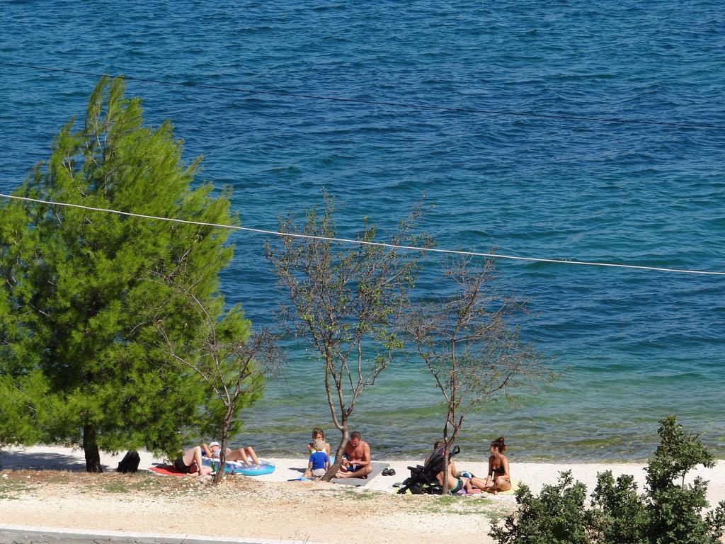 Vila Lola Apartmani Trogir Exteriör bild