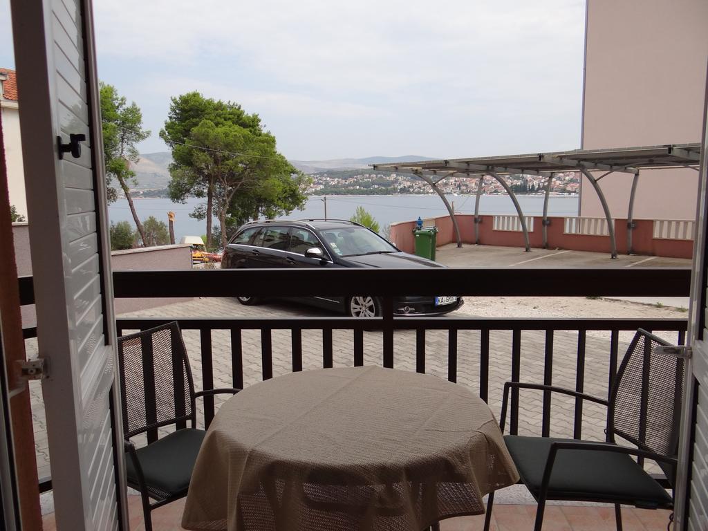 Vila Lola Apartmani Trogir Exteriör bild