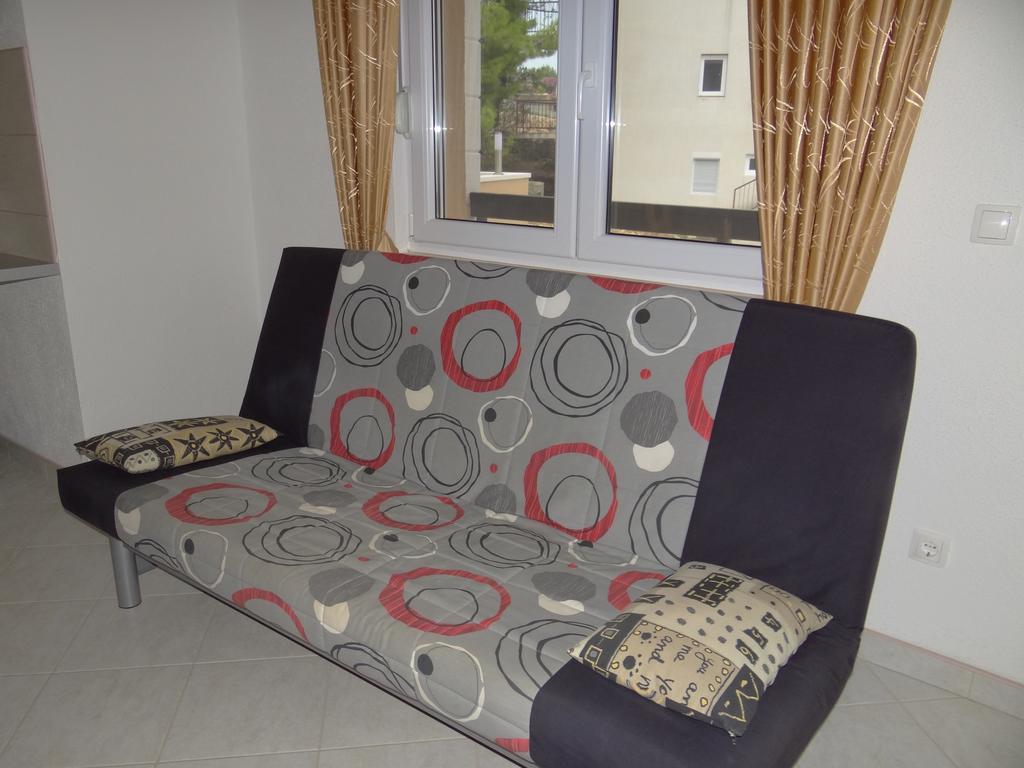 Vila Lola Apartmani Trogir Exteriör bild