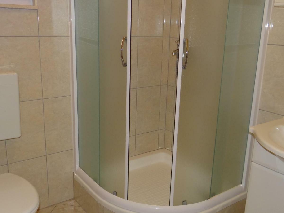 Vila Lola Apartmani Trogir Exteriör bild