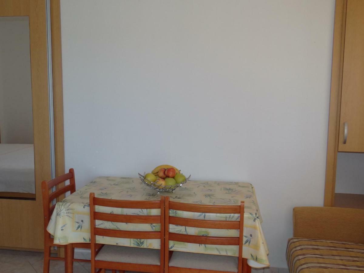 Vila Lola Apartmani Trogir Exteriör bild